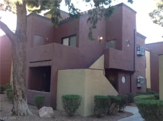 Photo #1: 2504893 Listing 