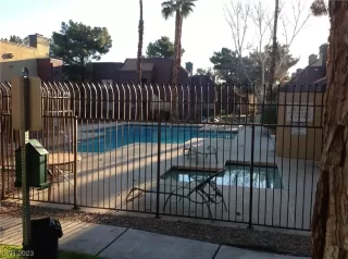 Photo #3: 2504893 Listing 