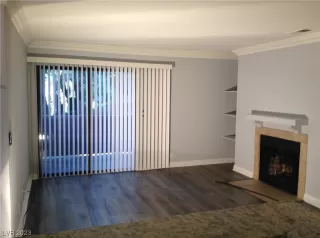 Photo #5: 2504893 Listing 