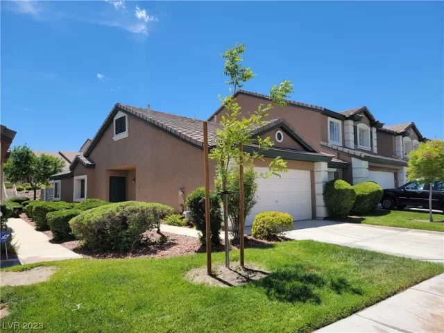 MLS: 2504944 Condo For Sale