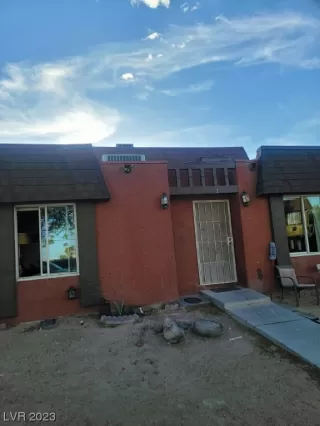 Photo #2: 2505002 Listing 