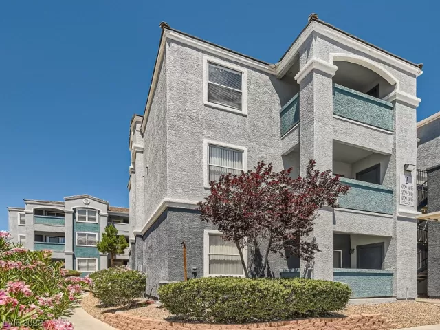 MLS: 2505128 Condo For Sale