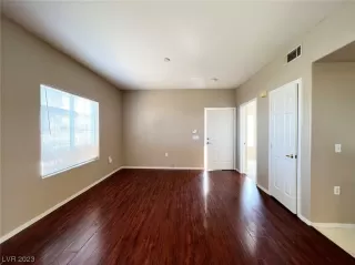 Photo #3: 2505132 Listing 