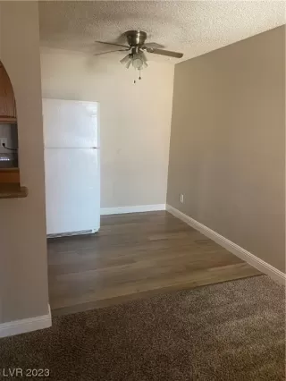 Photo #2: 2505169 Listing