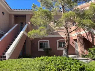 Photo #2: 2505203 Listing 