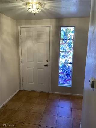 Photo #5: 2505203 Listing 