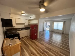 Photo #6: 2505216 Listing 