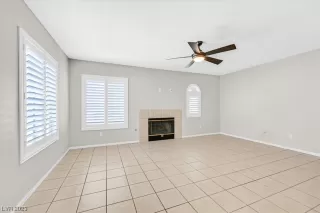 Photo #2: 2505231 Listing