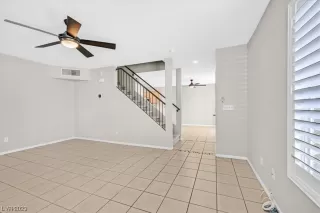 Photo #3: 2505231 Listing