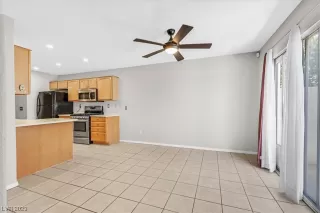 Photo #4: 2505231 Listing