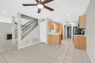 Photo #6: 2505231 Listing