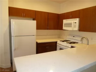 Photo #2: 2505238 Listing 