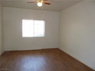 Photo #5: 2505238 Listing 