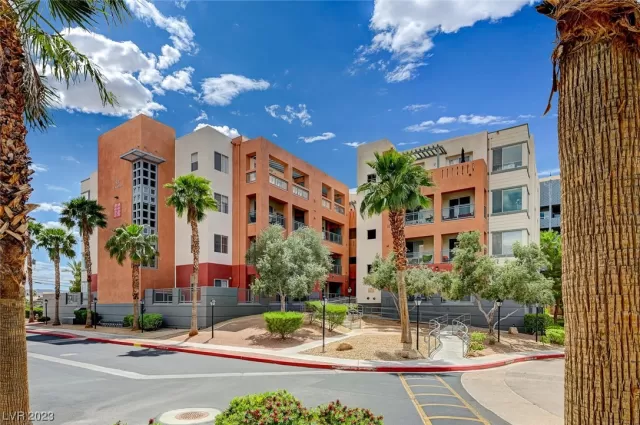 MLS: 2505269 Condo For Sale