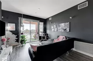 Photo #1: 2505269 Listing 