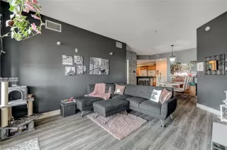 Photo #4: 2505269 Listing 