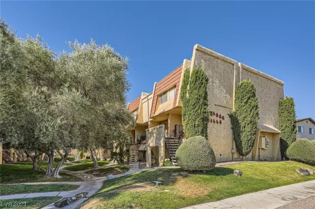 MLS: 2505278 Condo For Sale