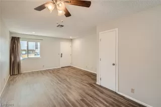 Photo #5: 2505278 Listing