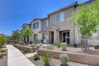 Photo #2: 2505280 Listing