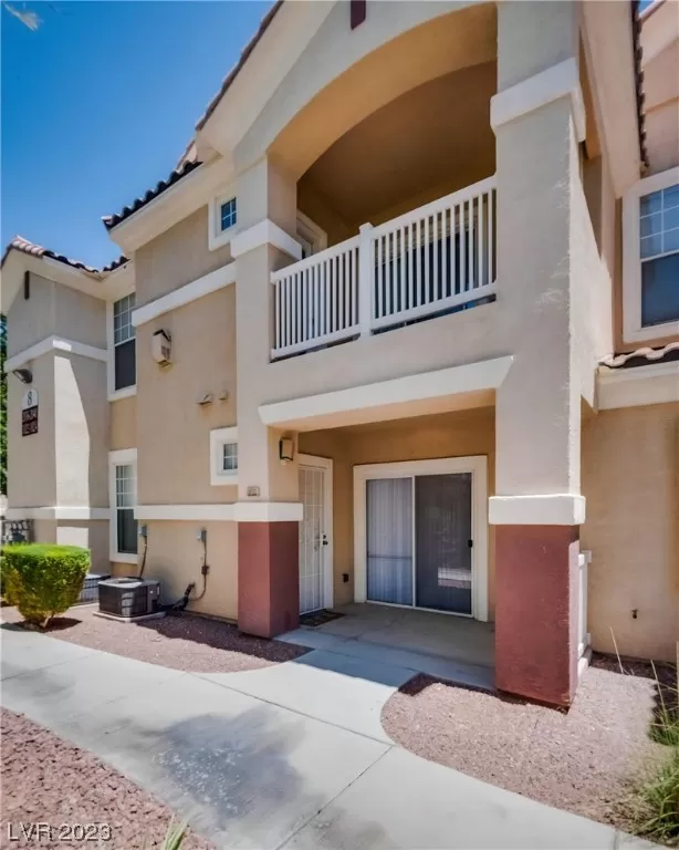 MLS: 2505282 Condo For Sale