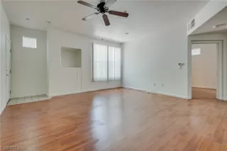 Photo #5: 2505282 Listing 