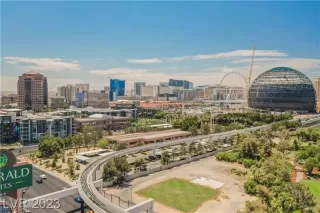 Photo #2: 2505287 Listing