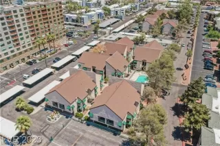 Photo #4: 2505287 Listing