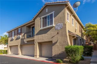 Photo #3: 2505291 Listing