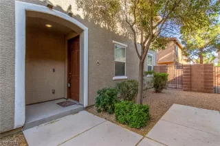 Photo #6: 2505291 Listing