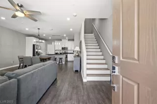 Photo #1: 2505292 Listing