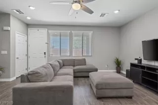 Photo #2: 2505292 Listing