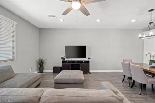 Photo #3: 2505292 Listing