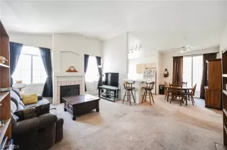 Photo #2: 2505294 Listing