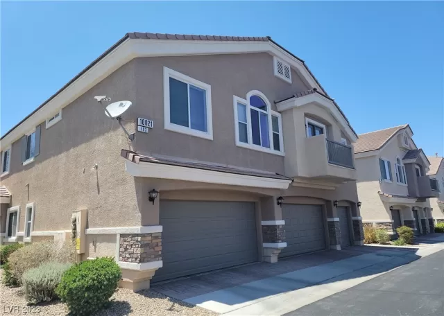 MLS: 2505313 Condo For Sale