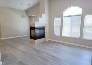 Photo #4: 2505313 Listing 