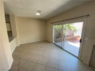 Photo #2: 2505323 Listing 