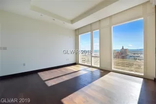 Photo #2: 2505336 Listing