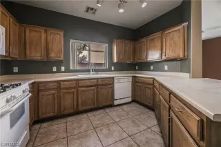 Photo #6: 2505345 Listing 