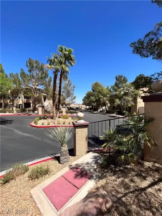 Photo #3: 2505414 Listing 