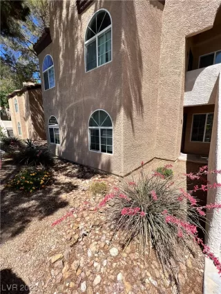 Photo #6: 2505414 Listing 