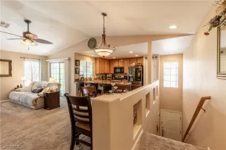 Photo #4: 2505438 Listing 