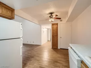 Photo #5: 2505475 Listing