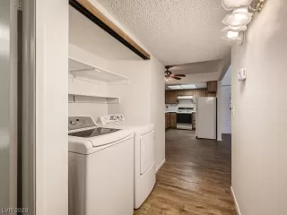 Photo #6: 2505475 Listing