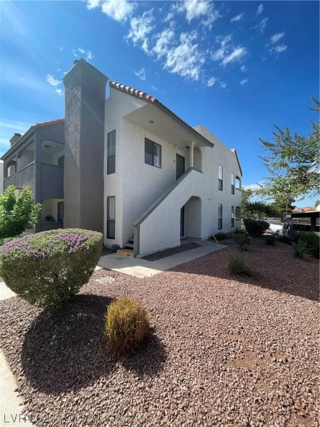 MLS: 2505488 Condo For Sale