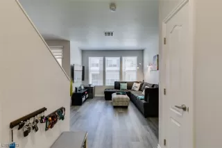 Photo #3: 2505499 Listing 