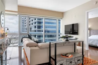 Photo #3: 2505503 Listing 