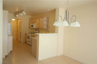 Photo #5: 2505510 Listing 