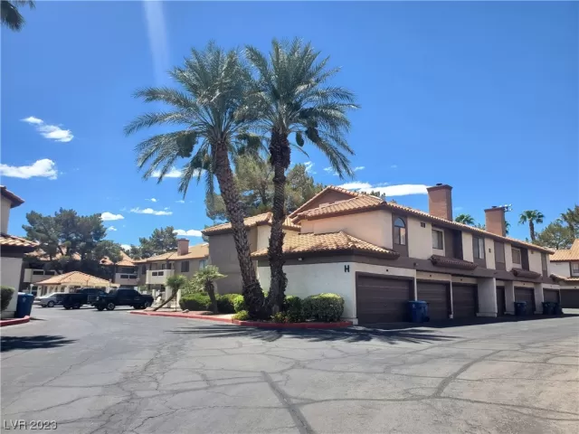 MLS: 2505515 Condo For Sale