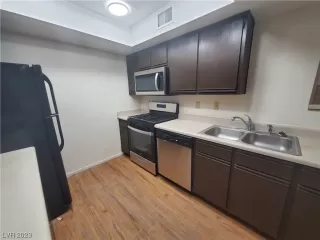 Photo #3: 2505515 Listing 