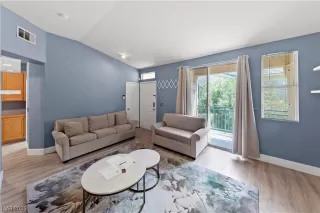 Photo #1: 2505528 Listing